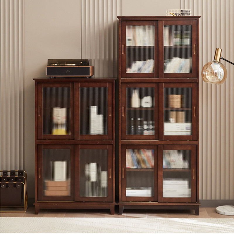 Bibliothèque simple en bois