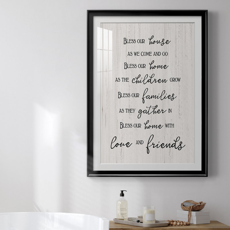 «Love and Friends», reproduction encadrée de qualité supérieure - prête à être accrochée, H 24,5 po x l 18,5 po, Noir
