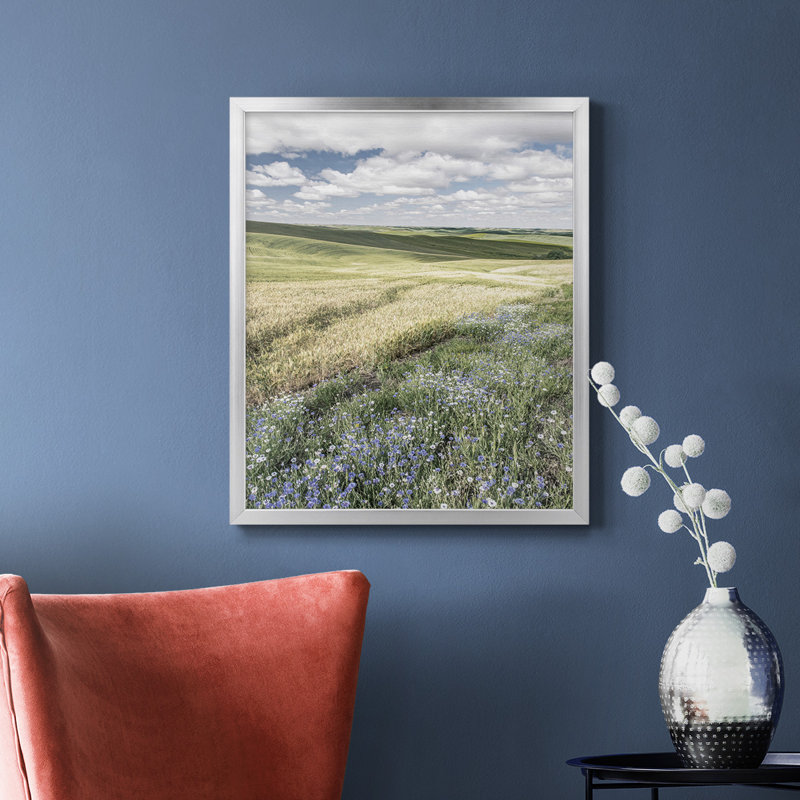 Toile encadrée de qualité supérieure Wildflower Farm - prête à être accrochée, Argent, H 20 po x l 16 po