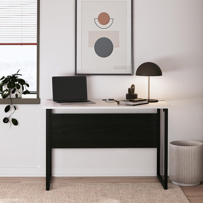 Bureau d'écriture avec pieds en métal