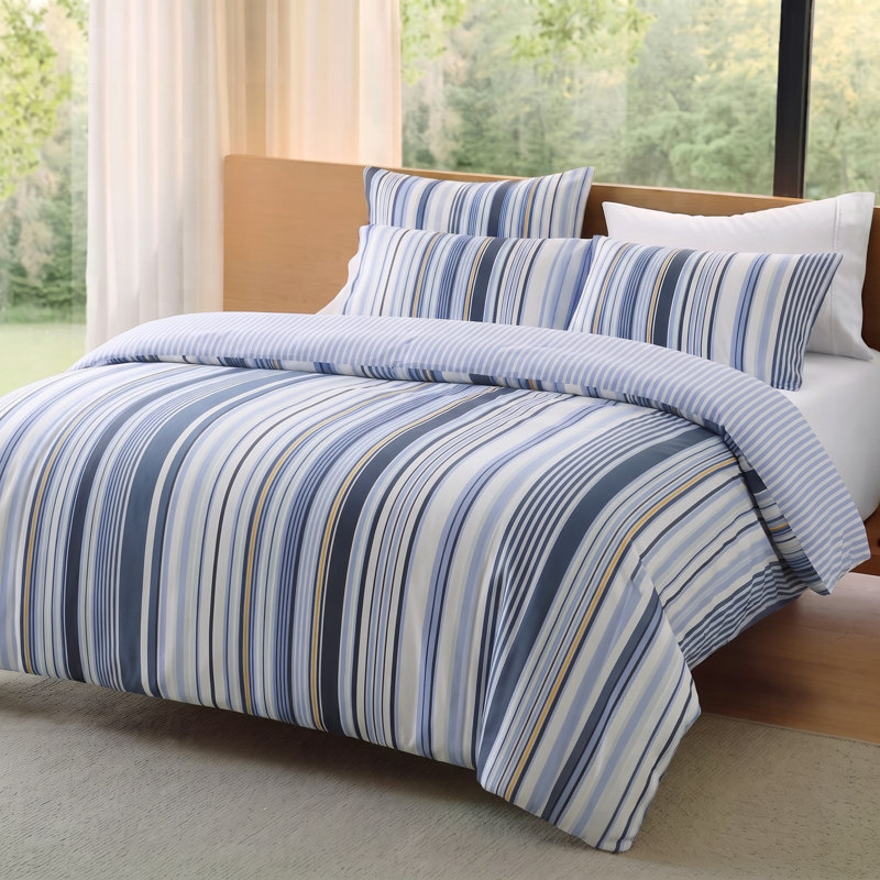 Stripe Patterned Reversible Duvet Set, King
