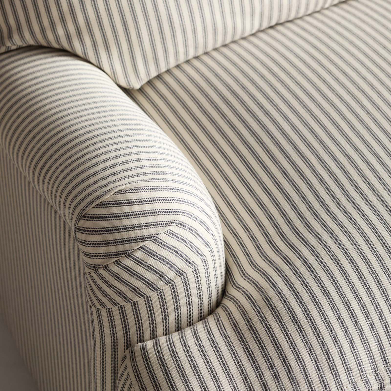 Walters Chaise Lounge, Cruise Adrift