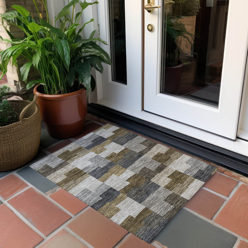  Melania Area Rug, Rectangle 1'8" x 2'6"