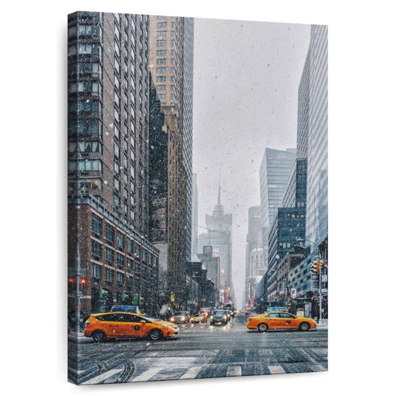 Snowy NYC Street, H 45 po x l 30 po
