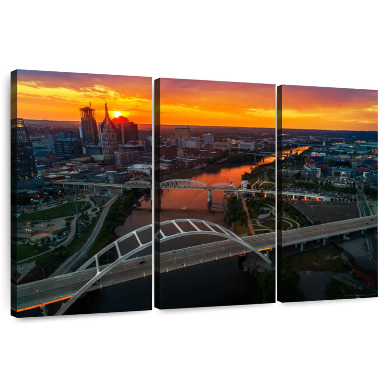 Nashville Tennessee, 20" H x 33" W