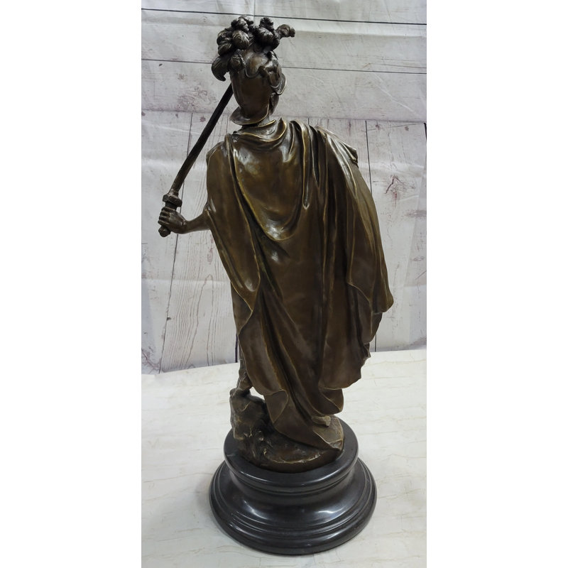 Figurines et sculptures