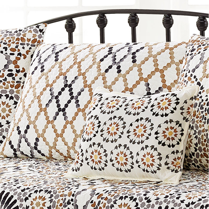 6 Piece Tradewinds Daybed Bedspread Set