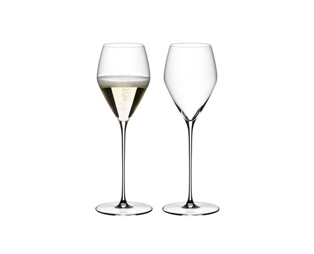 2 glasses Pinot noir Veloce Riedel 