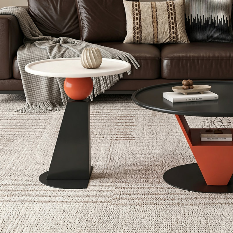 Nupur, Plateau noir / noir Base rouge