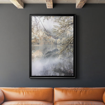 " Misty Lake "