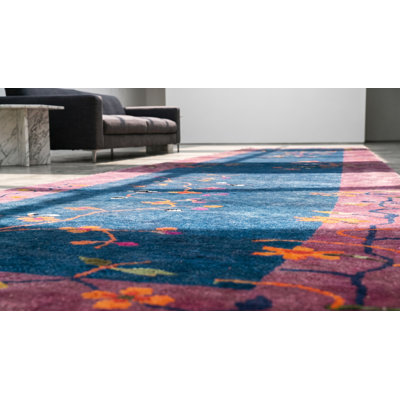 Tapis de couloir chinois en laine noué à la main à motif floral en laine antique des années 1920