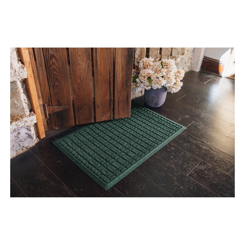 WaterHog® Gridlock 23 in. x 35 in. Indoor Outdoor Doormat, Green
