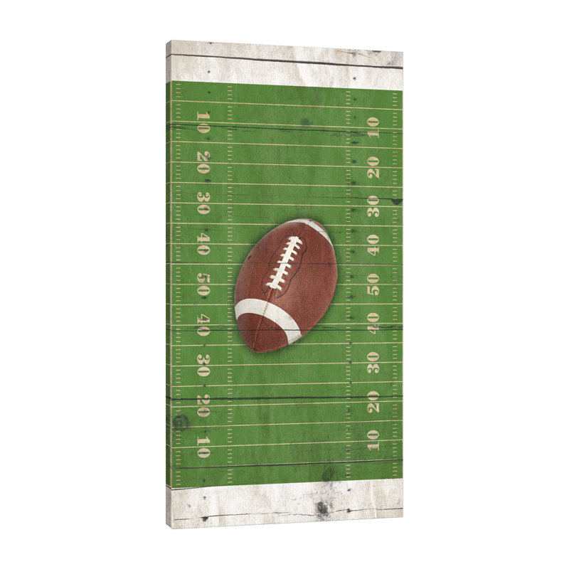 Football par Milli Villa - impression sur toile tendue, H 24 po x l 12 po x P 1,5 po