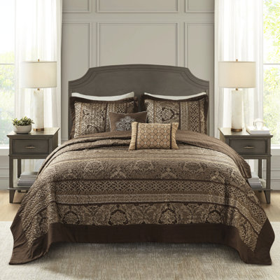 Couvre-lit réversible pour très grand lit - 5 pièces brun / doré, feuille, rayures et motifs, 2 taies décoratives, coussins décoratifs, pièce lavable brune / dorée et taies décoratives lavables à la machine
