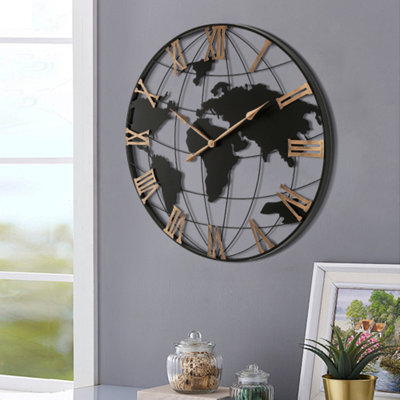 Très grande horloge murale en métal noir 36 pouces, horloge murale carte du monde silencieuse avec chiffres romains dorés rétro, décorative pour le salon, l'entrée, la salle à manger, la chambre à coucher