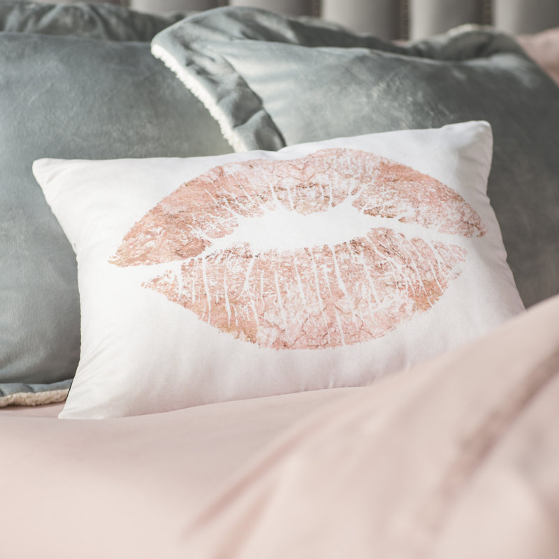 Oliver Gal Home Throw Pillow