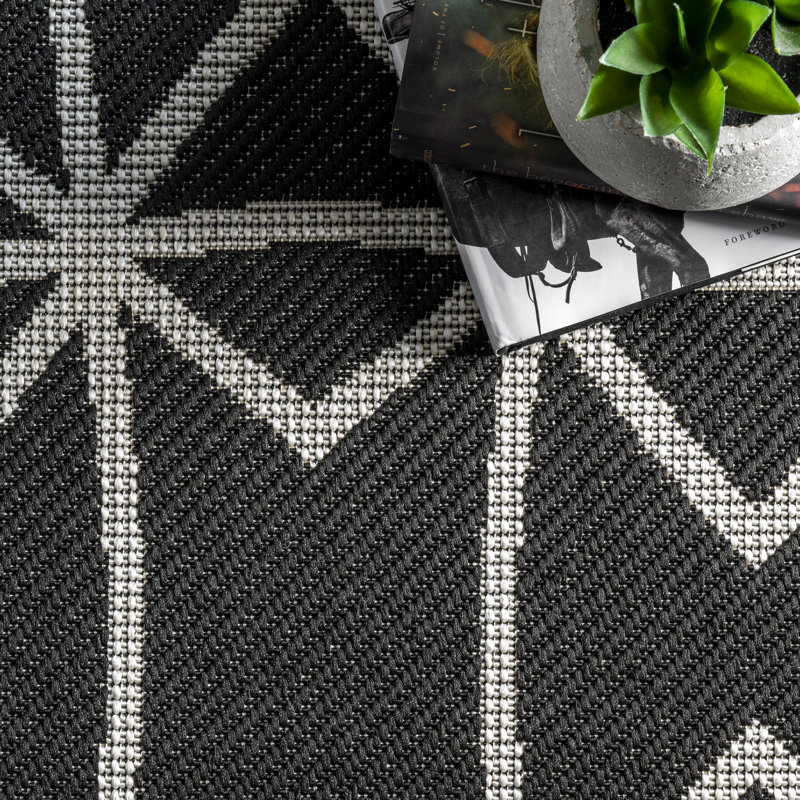 Bellino Geometric Machine Woven / Power Loomed Black Indoor/Outdoor Patio Rug, Rectangle 9'6" x 12'