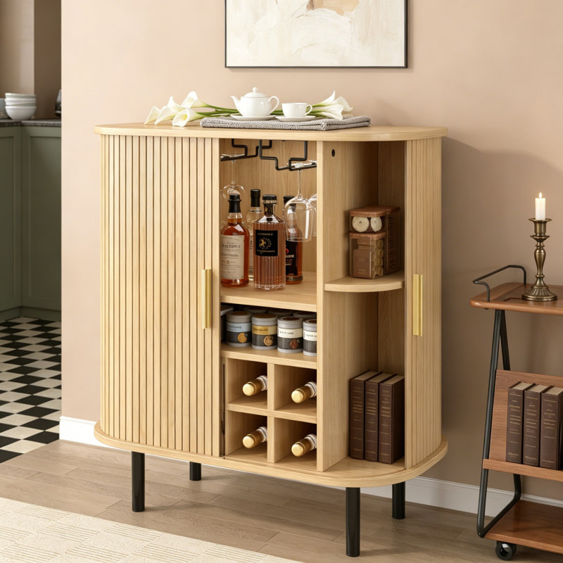 Bar à vin cannelé 28 po, armoire à vin moderne avec support à 8 grilles, tablettes réglables, portes tambour et rangement latéral caché