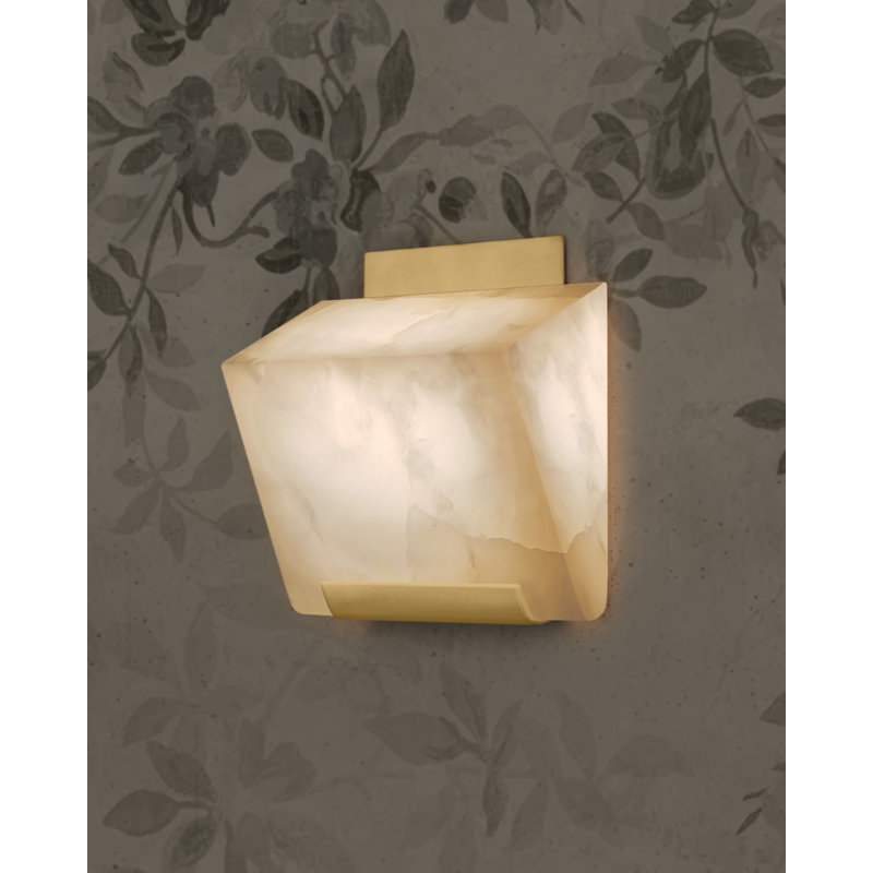 Fairfield Wall Sconce in Aged Brass, Gold