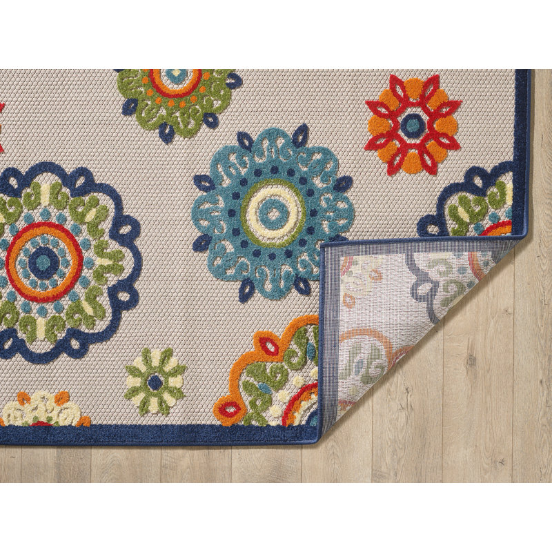 Floral Machine Woven Indoor / Outdoor Area Rug, Rectangle 2'2" x 4', Ivory