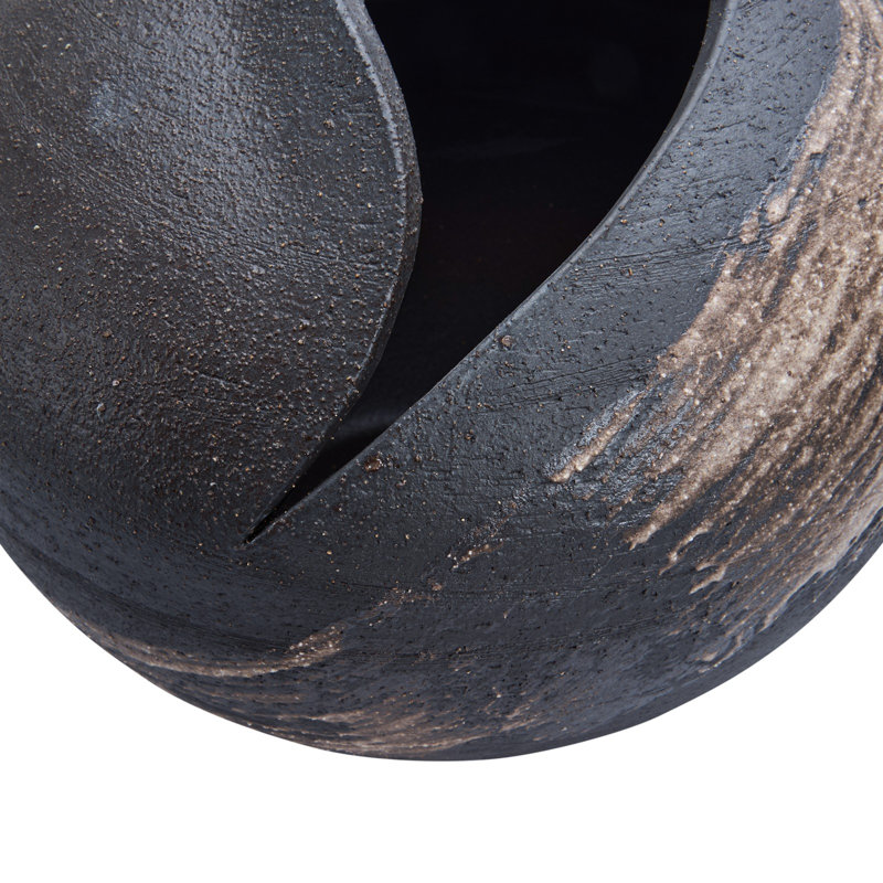 Miho Vase