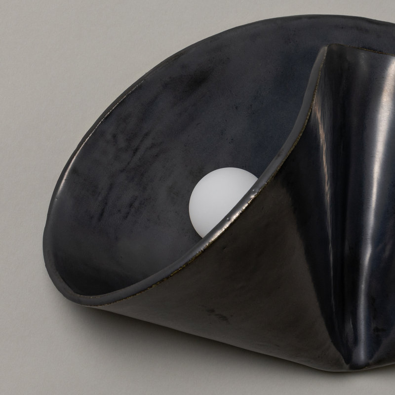 SHADO SCONCE, Graphite