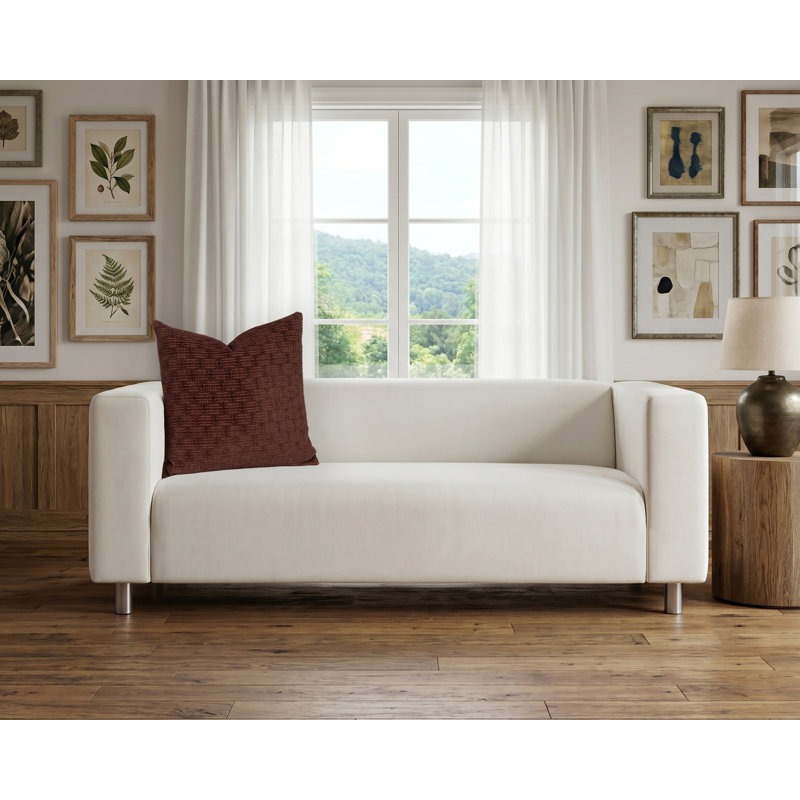 Coussin Odeon, 30" x 30", Polyfill, Merlot