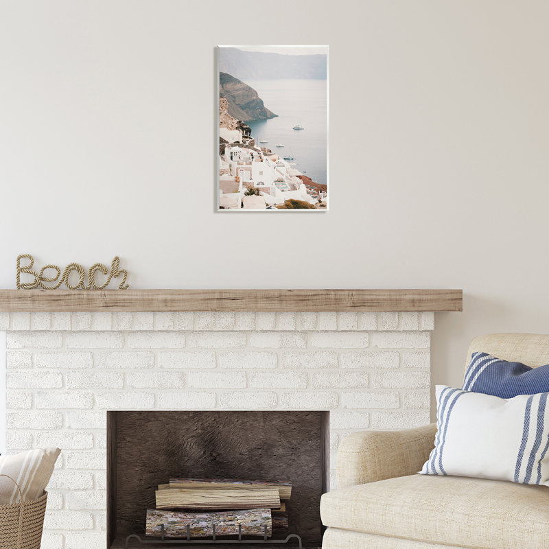 Coastal Port Town par Krista Broadway, H 19 po x l 13 po x P 0,5 po, Sans cadre