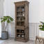 Image couleur solide + bois manufacturé + vitrines