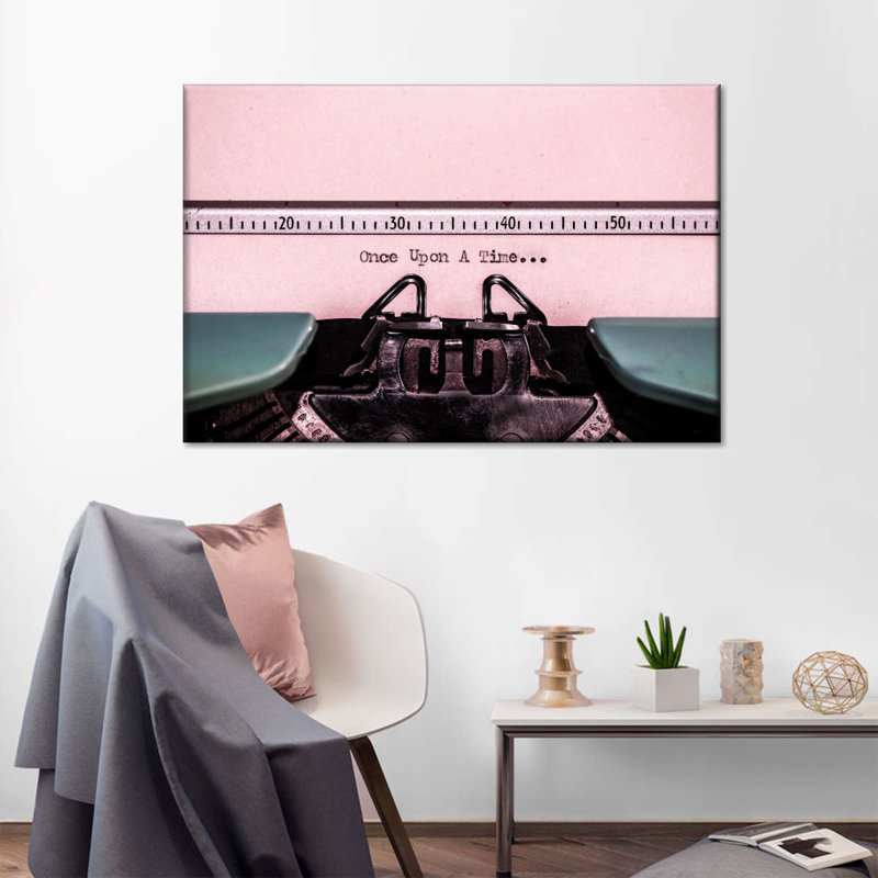 Machine à écrire sur toile, H 16 po x l 24 po x P 1,25 po