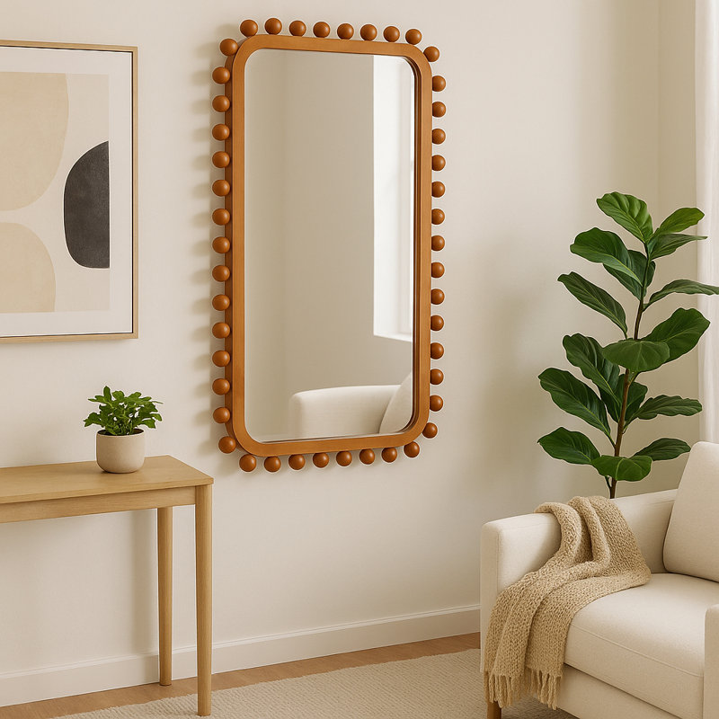 Miroir contemporain à cadre en bois avec un design rectangulaire arrondi et une bordure en sapin perlé pour un décor de style moderne