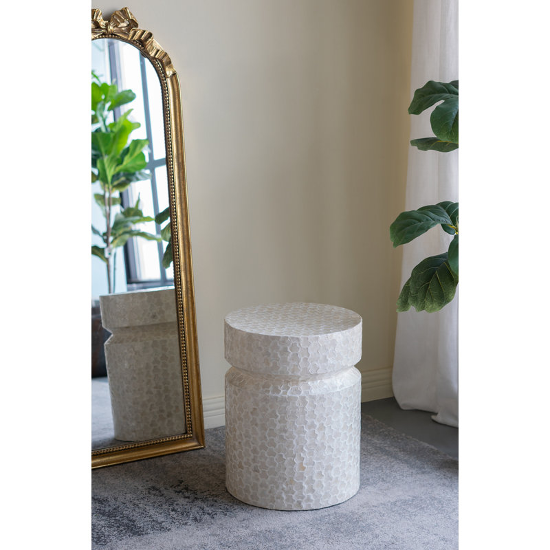 Table de bout cylindrique Capiz avec incrustation géométrique