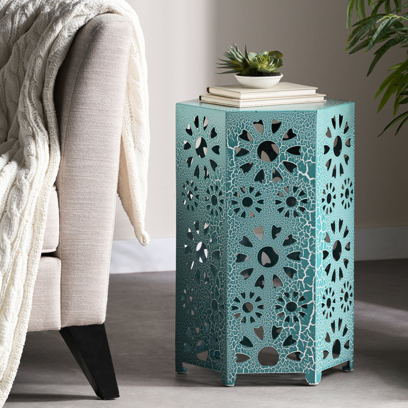 Table d'appoint en fer bleu sarcelle 14 po - Conception légère pour le patio, les boissons et les collations en fer, les boissons découpées et les installations
