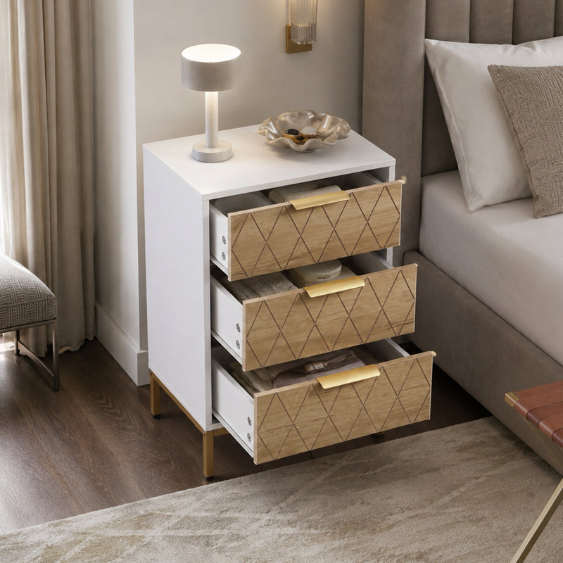 Armoire d'appoint moderne à 3 tiroirs avec façade en bois géométrique, poignées dorées et pieds en métal