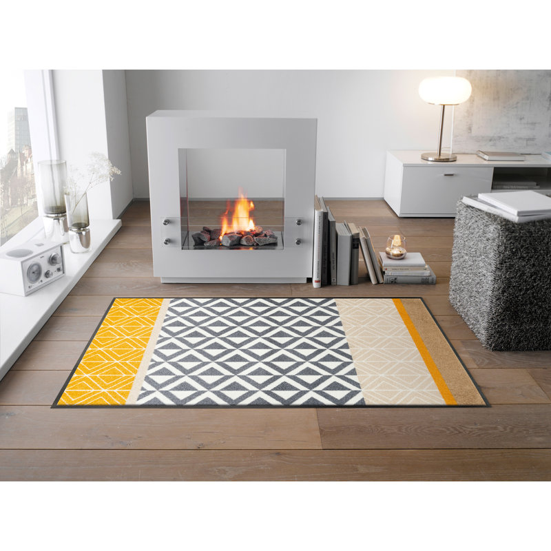 Leesa Non-Slip Geometric Indoor Doormat