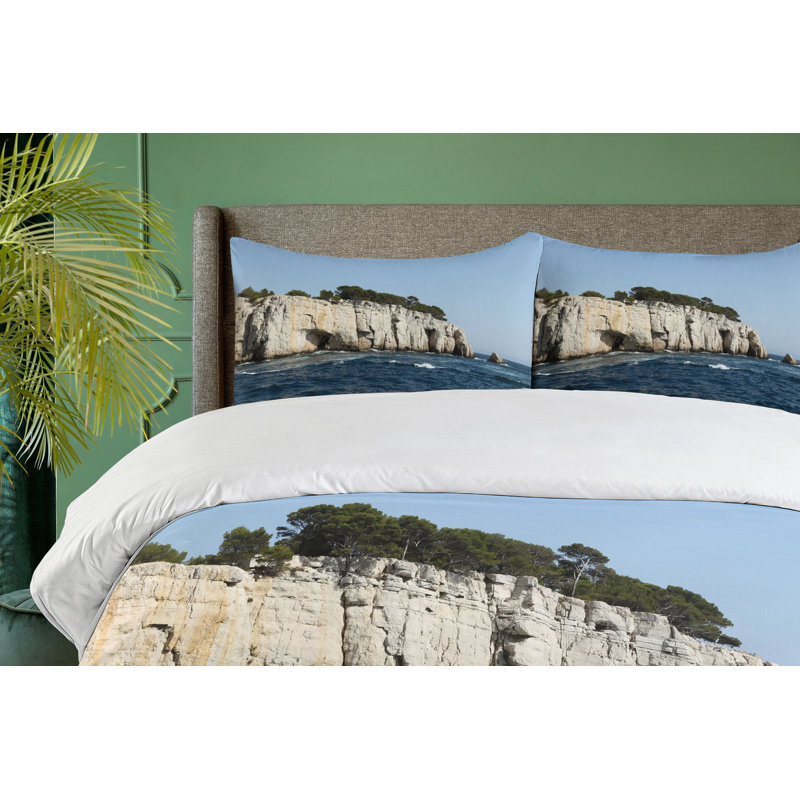 Queen Size Pale Sky Blue and Multicolor Coastal Duvet Cover Set