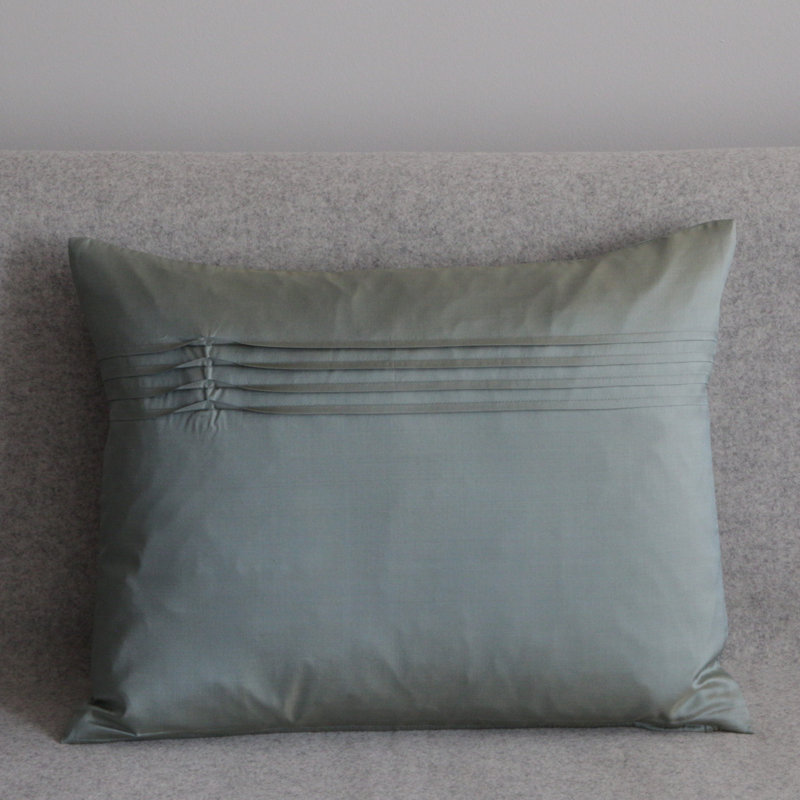 Suffield Rectangular Throw Cushion, Mint