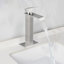 Robinet de salle de bain monocorps et monocorps avec plateau et bec cascade (paquet de 1)-111845727