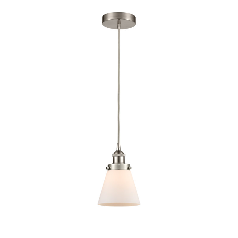 Mini-luminaire suspendu 1 lumière Cone, Blanc, H 9,5 po x l 6,25 po x P 6,25 po, Nickel satiné brossé