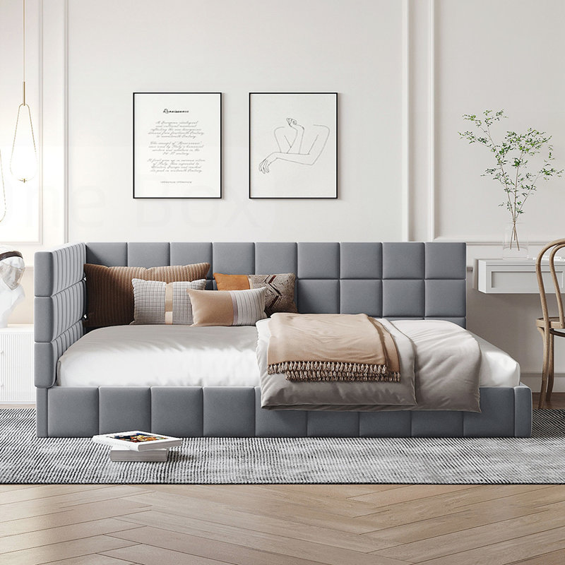 Lit de jour classique en velours moderne avec un design élégant et une fonctionnalité polyvalente, idéal pour tout décor.