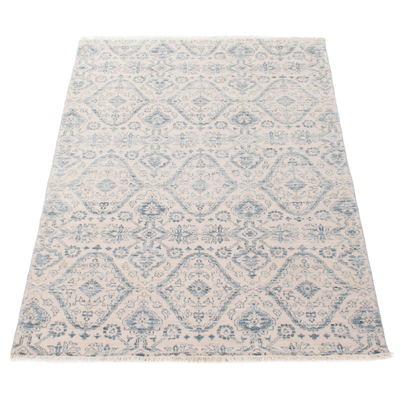 Tapis unique rectangulaire de 4 pi 0 po x 6 pi 3 po Adelindo