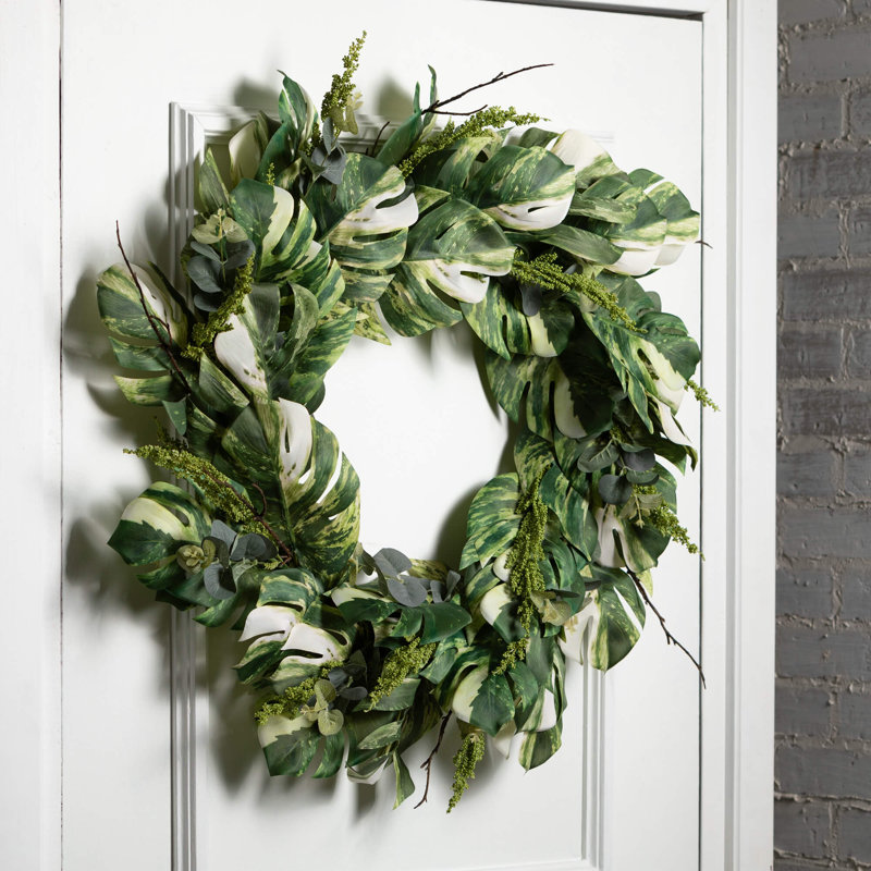 Artificial Variegated Leaf Wreath 28"H; Green