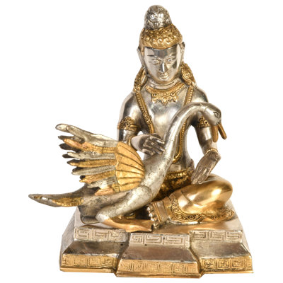 Divinité bouddhiste tibétaine Siddhartha qui soigne le cygne blessé (bonté personnifiée)