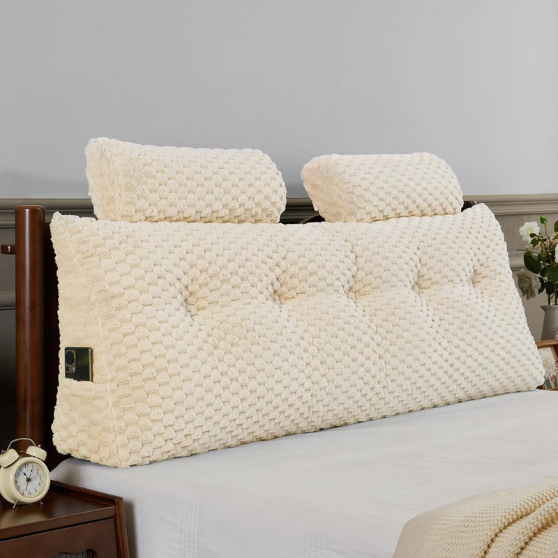 Coussin Velet, Beige, Triangulaire H 20 po x l 59 po