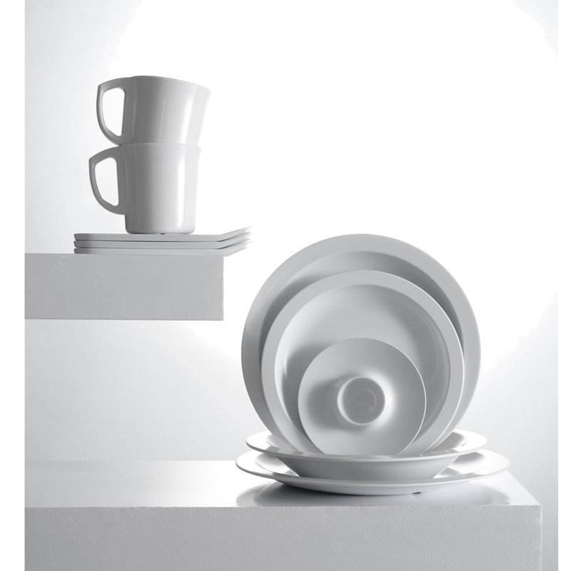 Hamlet Dinner Plate