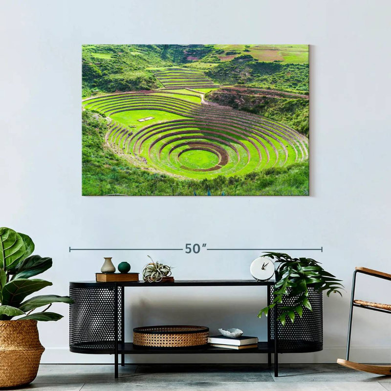 Kavia Moray Terraces, 30" H x 45" W