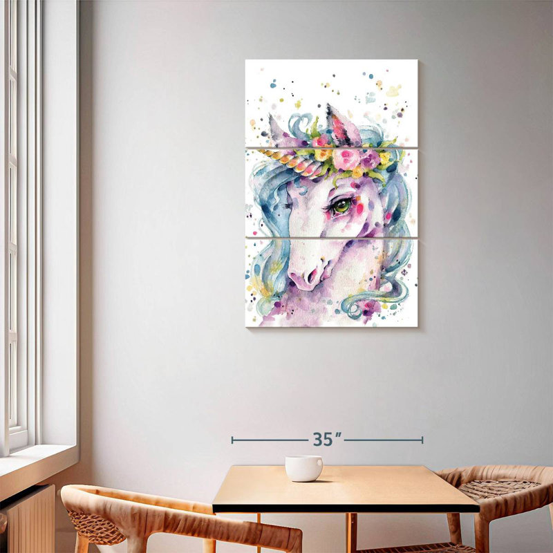 Ashelle, petite licorne, H 57 po x l 36 po