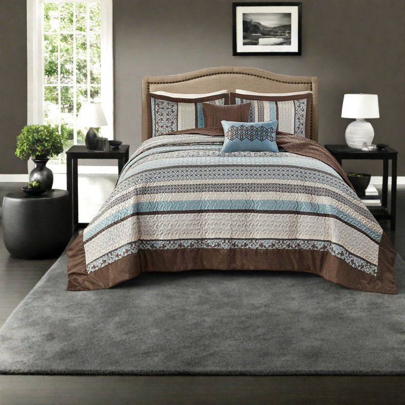 Elegant 5-piece Bedding Set, Polyester Jacquard, Traditional Style For Home
