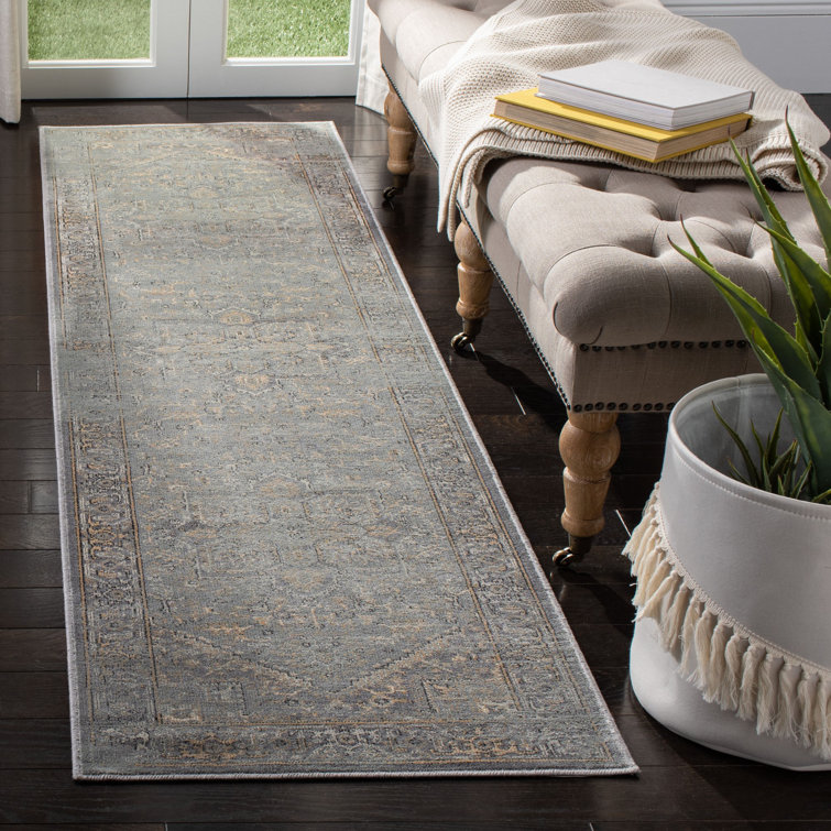 Tapis oriental gris Mizintceva