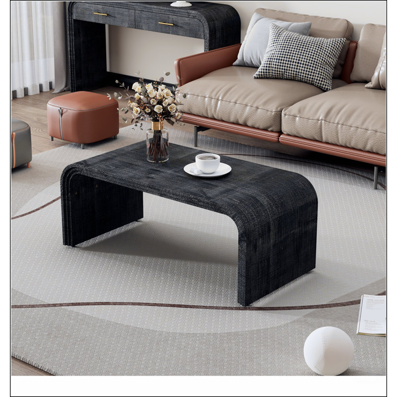 Table basse ronde avec plateau en bois manufacturé